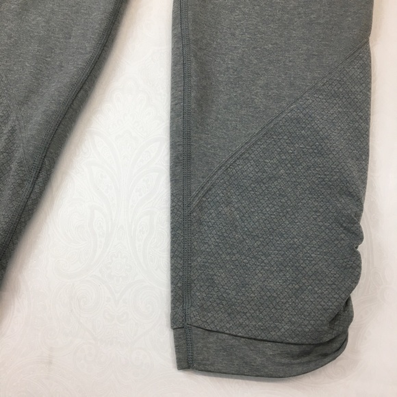 Lululemon Seamless, Capris Leggins, grey size 6 - Picture 3 of 11